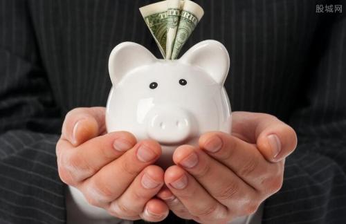 收入不低 支出不多 没乱花钱 为什么还会有“中年财务危机”？