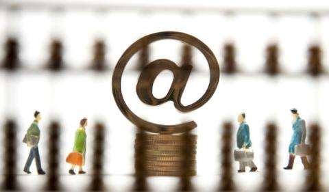 互联网“宝宝”收益率持续走低 平均收益跌“破4”