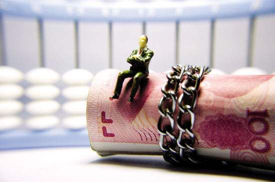 易纲：实施好稳健的货币政策 保持股市、债市、汇市平稳健康发展